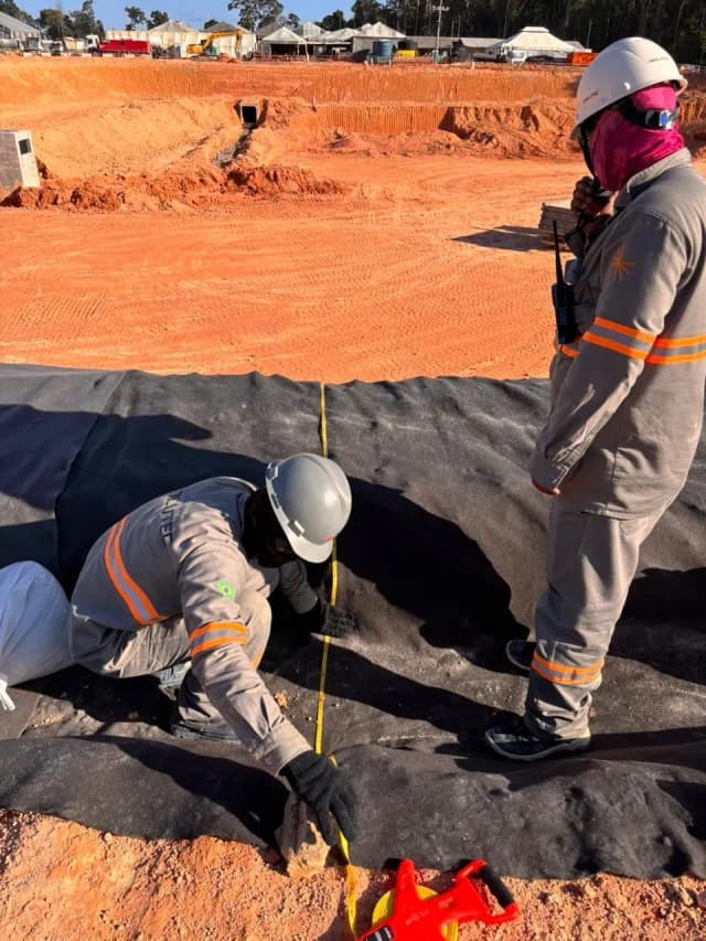 IMPERMEABILIZAÇÃO — Preparacao Mecanica Instalacao Geomembrana — Solutec AM Engenharia Industrial Manaus IMPERMEABILIZAÇÃO — Preparacao Mecanica Instalacao Geomembrana — Solutec AM Engenharia Industrial Manaus